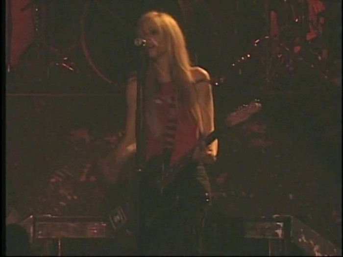 Bonez Tour Documentary [HD] Part2 - Avril Lavigne 1378