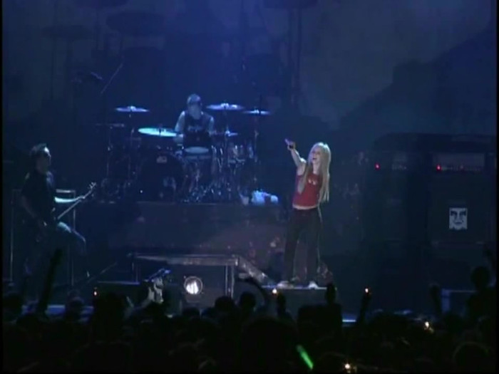 Bonez Tour Documentary [HD] Part2 - Avril Lavigne 2366