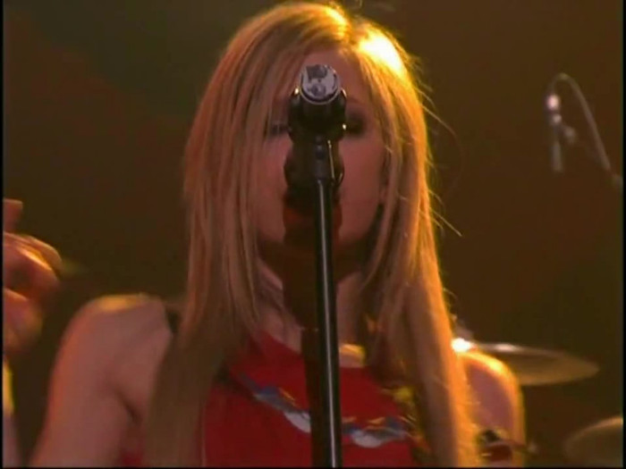 Bonez Tour Documentary [HD] Part2 - Avril Lavigne 2845