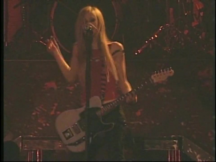 Bonez Tour Documentary [HD] Part2 - Avril Lavigne 1382