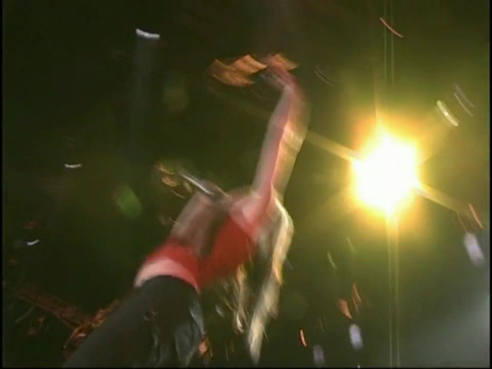 Bonez Tour Documentary [HD] Part2 - Avril Lavigne 1867