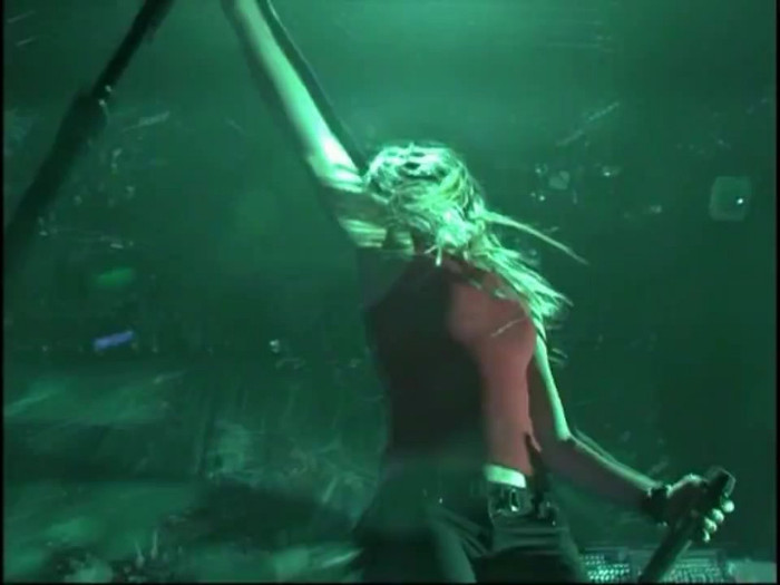 Bonez Tour Documentary [HD] Part2 - Avril Lavigne 2372