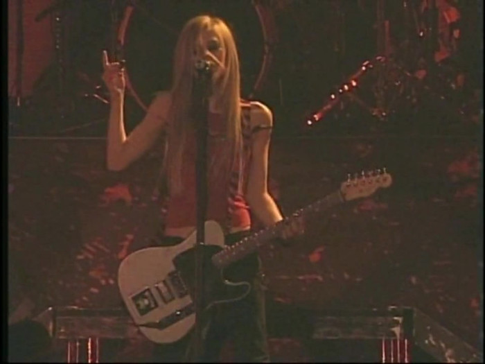 Bonez Tour Documentary [HD] Part2 - Avril Lavigne 1386