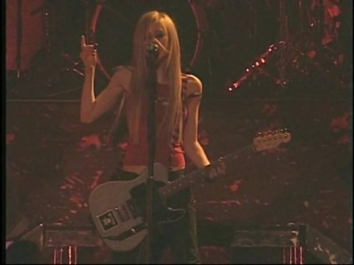 Bonez Tour Documentary [HD] Part2 - Avril Lavigne 1389