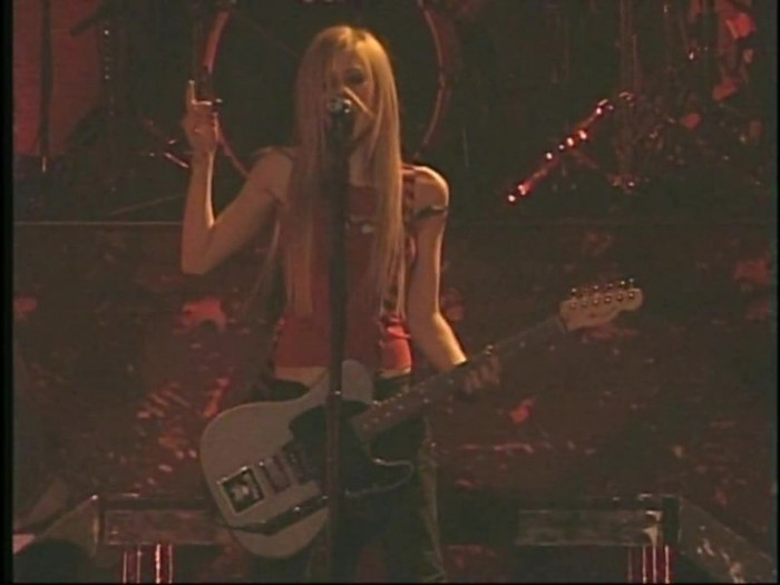 Bonez Tour Documentary [HD] Part2 - Avril Lavigne 1391