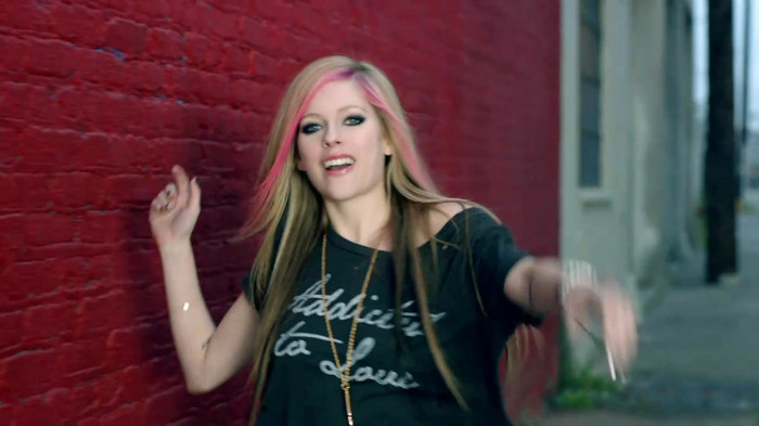 Avril Lavigne - What The Hell_youtube_original 1124 - Avril - Lavigne - What - The - Hell - oo3