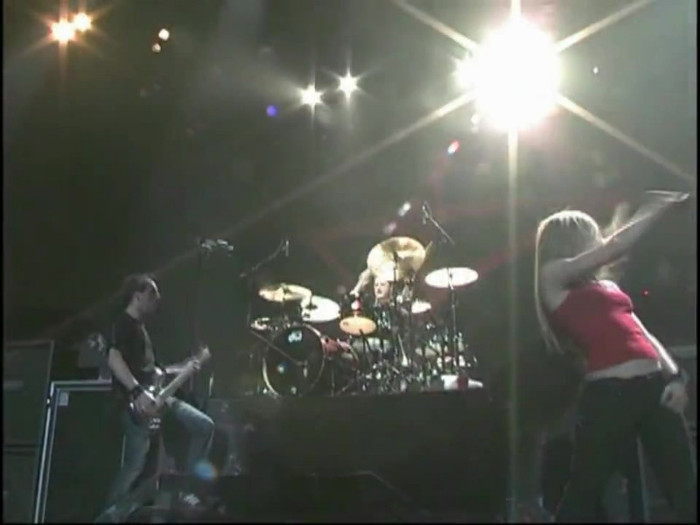 Bonez Tour Documentary [HD] Part2 - Avril Lavigne 2381