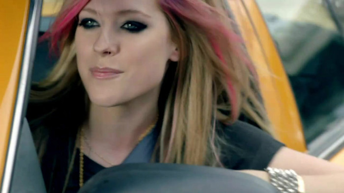 Avril Lavigne - What The Hell_youtube_original 0865