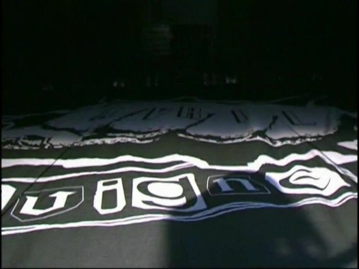 Bonez Tour Documentary [HD] Part2 - Avril Lavigne 0428