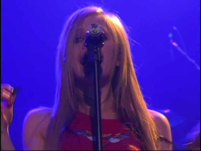 Bonez Tour Documentary [HD] Part2 - Avril Lavigne 2861