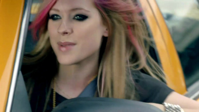 Avril Lavigne - What The Hell_youtube_original 0866