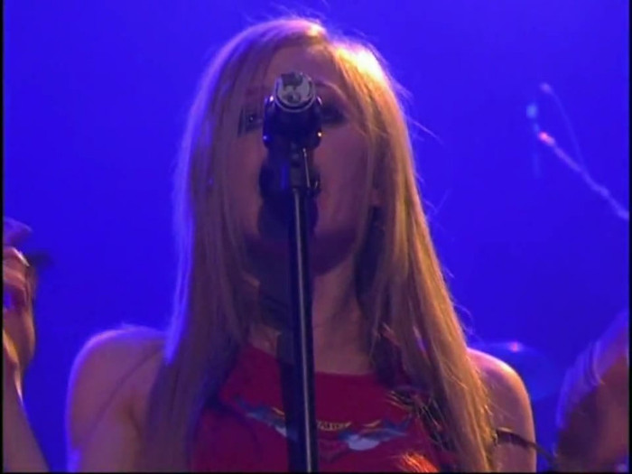 Bonez Tour Documentary [HD] Part2 - Avril Lavigne 2864