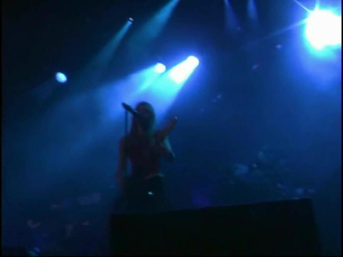 Bonez Tour Documentary [HD] Part2 - Avril Lavigne 0922