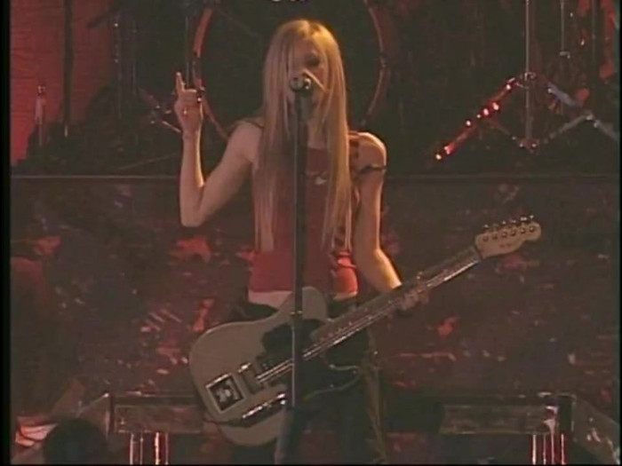 Bonez Tour Documentary [HD] Part2 - Avril Lavigne 1404