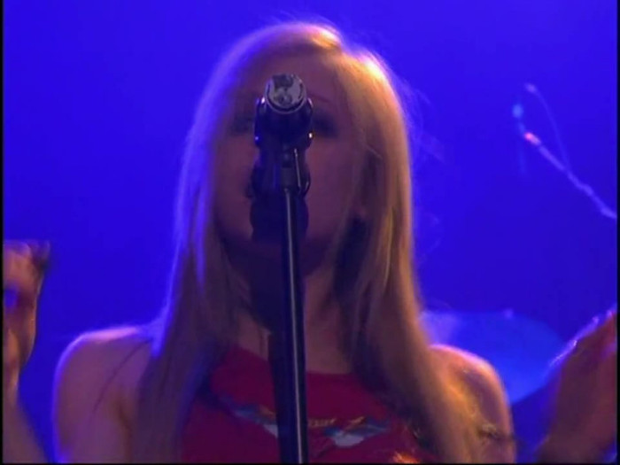 Bonez Tour Documentary [HD] Part2 - Avril Lavigne 2868