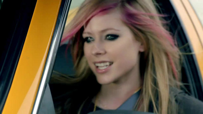 Avril Lavigne - What The Hell_youtube_original 0870
