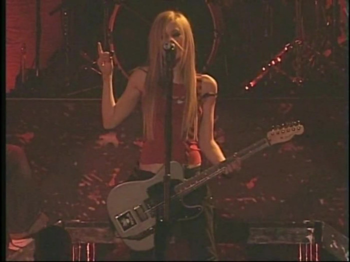 Bonez Tour Documentary [HD] Part2 - Avril Lavigne 1409