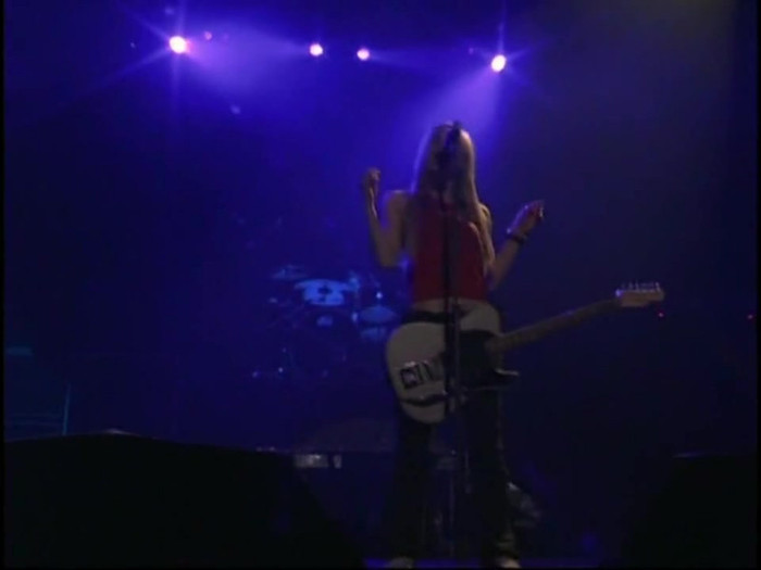 Bonez Tour Documentary [HD] Part2 - Avril Lavigne 2873