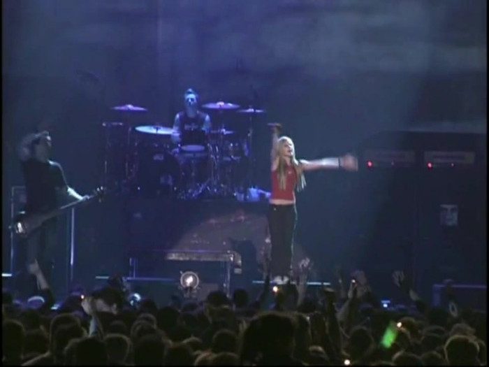 Bonez Tour Documentary [HD] Part2 - Avril Lavigne 1896