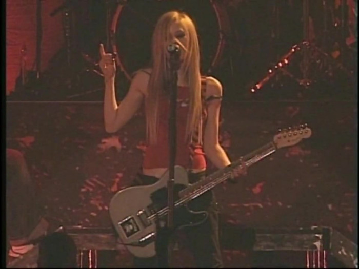 Bonez Tour Documentary [HD] Part2 - Avril Lavigne 1414