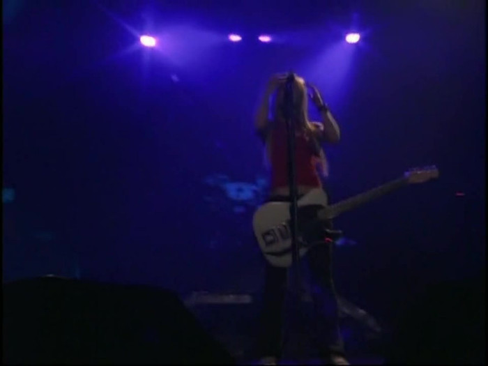 Bonez Tour Documentary [HD] Part2 - Avril Lavigne 2880