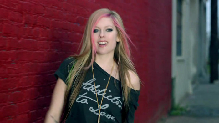 Avril Lavigne - What The Hell_youtube_original 1133 - Avril - Lavigne - What - The - Hell - oo3