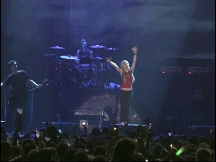 Bonez Tour Documentary [HD] Part2 - Avril Lavigne 1904