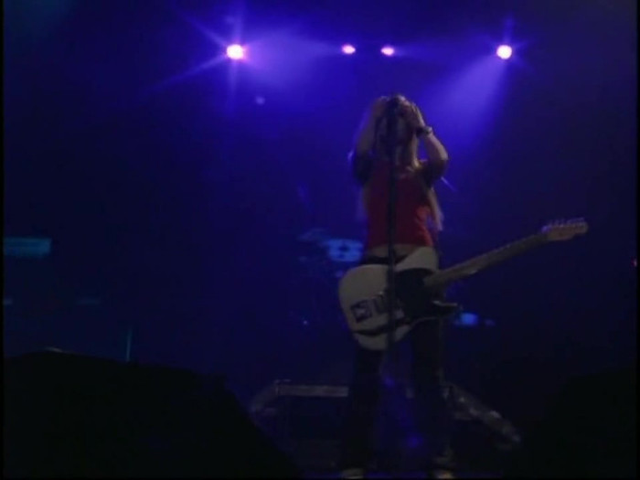 Bonez Tour Documentary [HD] Part2 - Avril Lavigne 2884