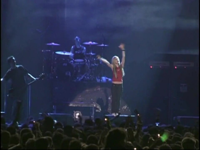 Bonez Tour Documentary [HD] Part2 - Avril Lavigne 1905