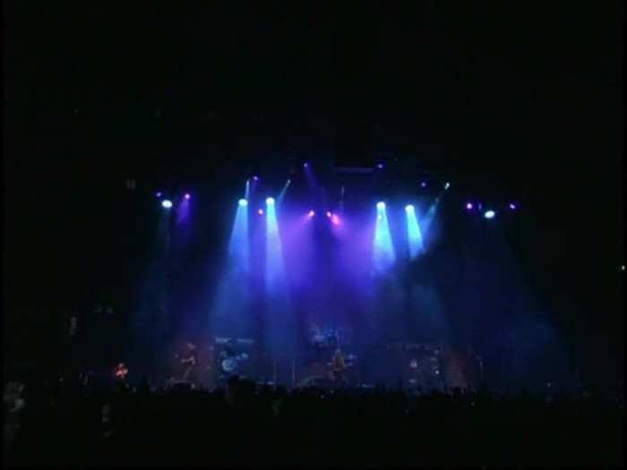 Bonez Tour Documentary [HD] Part2 - Avril Lavigne 0944