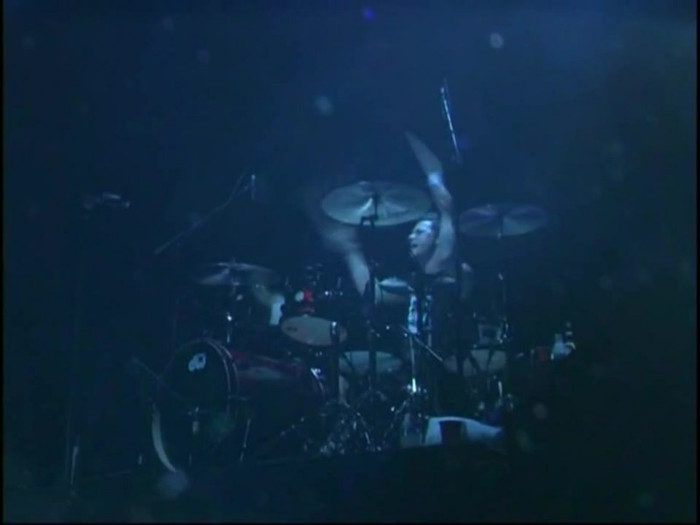 Bonez Tour Documentary [HD] Part2 - Avril Lavigne 1430