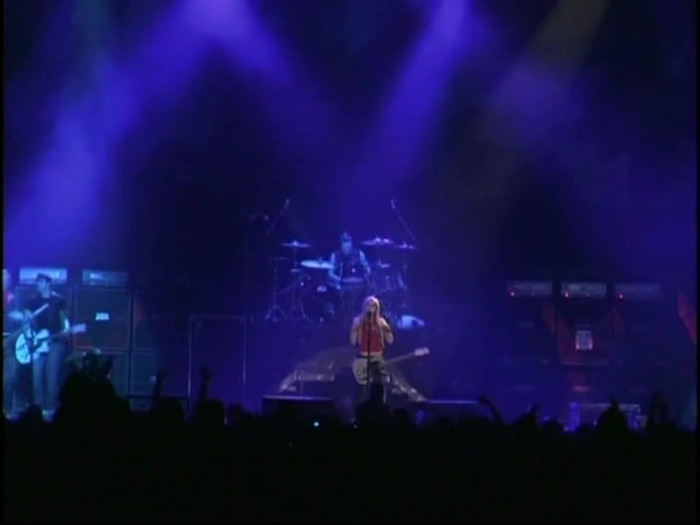 Bonez Tour Documentary [HD] Part2 - Avril Lavigne 2896