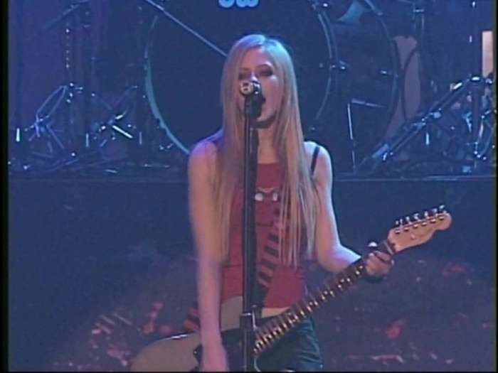 Bonez Tour Documentary [HD] Part2 - Avril Lavigne 0954
