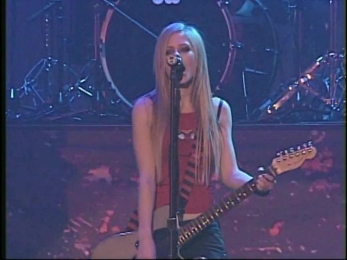 Bonez Tour Documentary [HD] Part2 - Avril Lavigne 0955