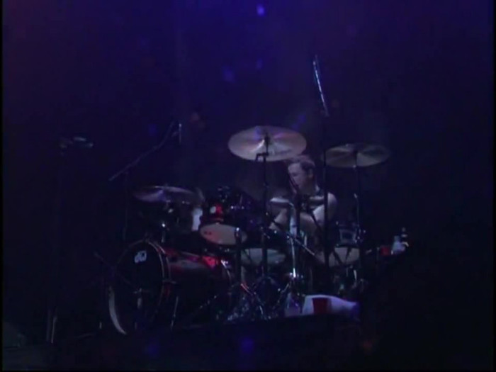 Bonez Tour Documentary [HD] Part2 - Avril Lavigne 1435