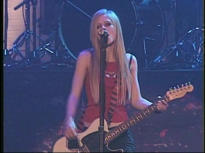 Bonez Tour Documentary [HD] Part2 - Avril Lavigne 0958
