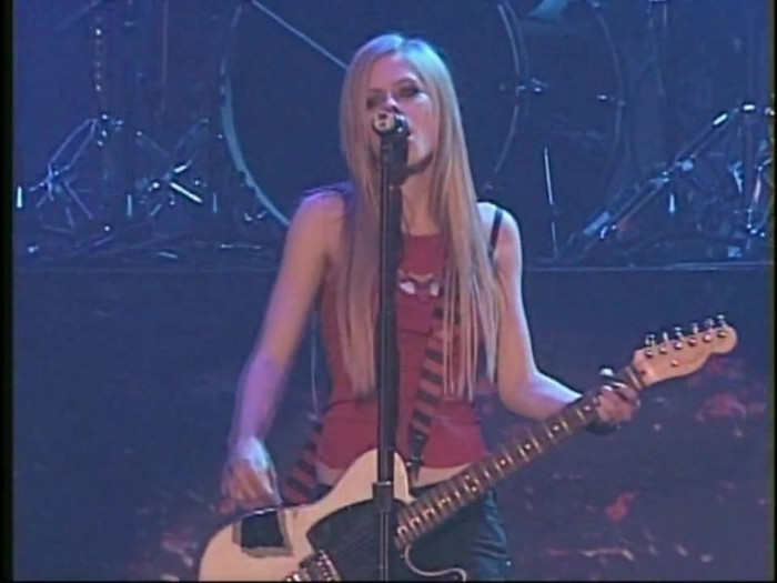 Bonez Tour Documentary [HD] Part2 - Avril Lavigne 0959