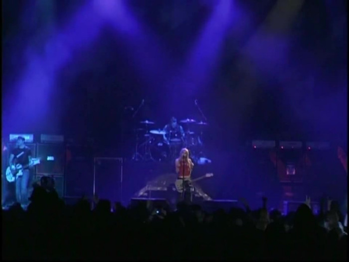 Bonez Tour Documentary [HD] Part2 - Avril Lavigne 2903