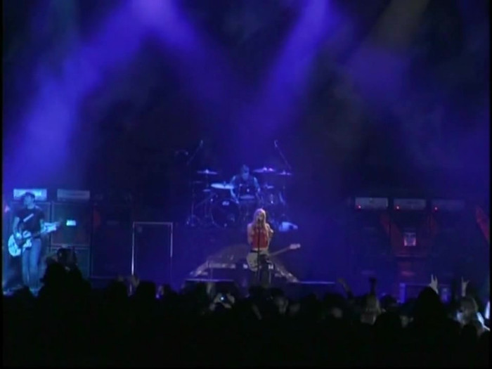 Bonez Tour Documentary [HD] Part2 - Avril Lavigne 2904