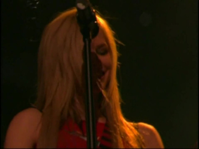 Bonez Tour Documentary [HD] Part2 - Avril Lavigne 1931