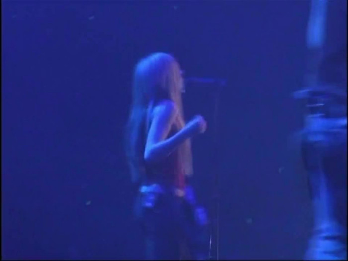 Bonez Tour Documentary [HD] Part2 - Avril Lavigne 0969