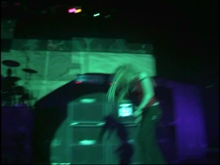 Bonez Tour Documentary [HD] Part2 - Avril Lavigne 1449