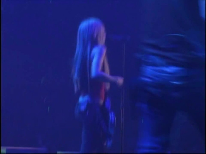 Bonez Tour Documentary [HD] Part2 - Avril Lavigne 0976