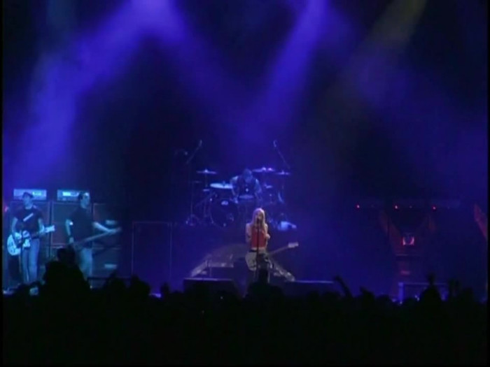 Bonez Tour Documentary [HD] Part2 - Avril Lavigne 2921