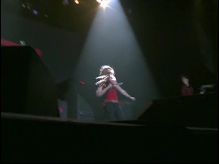 Bonez Tour Documentary [HD] Part2 - Avril Lavigne 2451