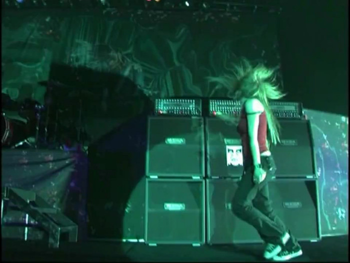 Bonez Tour Documentary [HD] Part2 - Avril Lavigne 1463