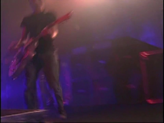 Bonez Tour Documentary [HD] Part2 - Avril Lavigne 1469