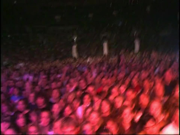 Bonez Tour Documentary [HD] Part2 - Avril Lavigne 2458