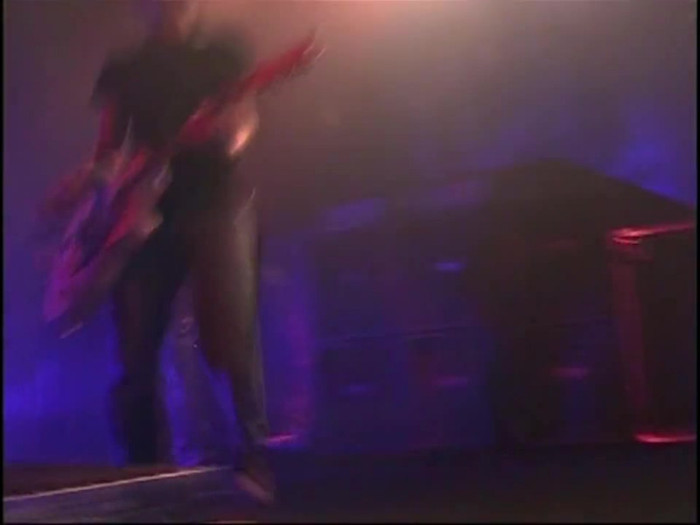 Bonez Tour Documentary [HD] Part2 - Avril Lavigne 1470