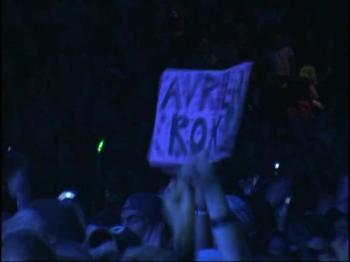 Bonez Tour Documentary [HD] Part2 - Avril Lavigne 0996